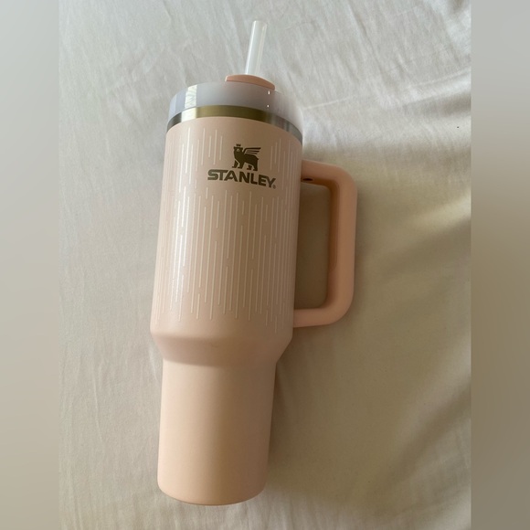 Stanley Bloom Rain 40oz - Picture 1 of 10